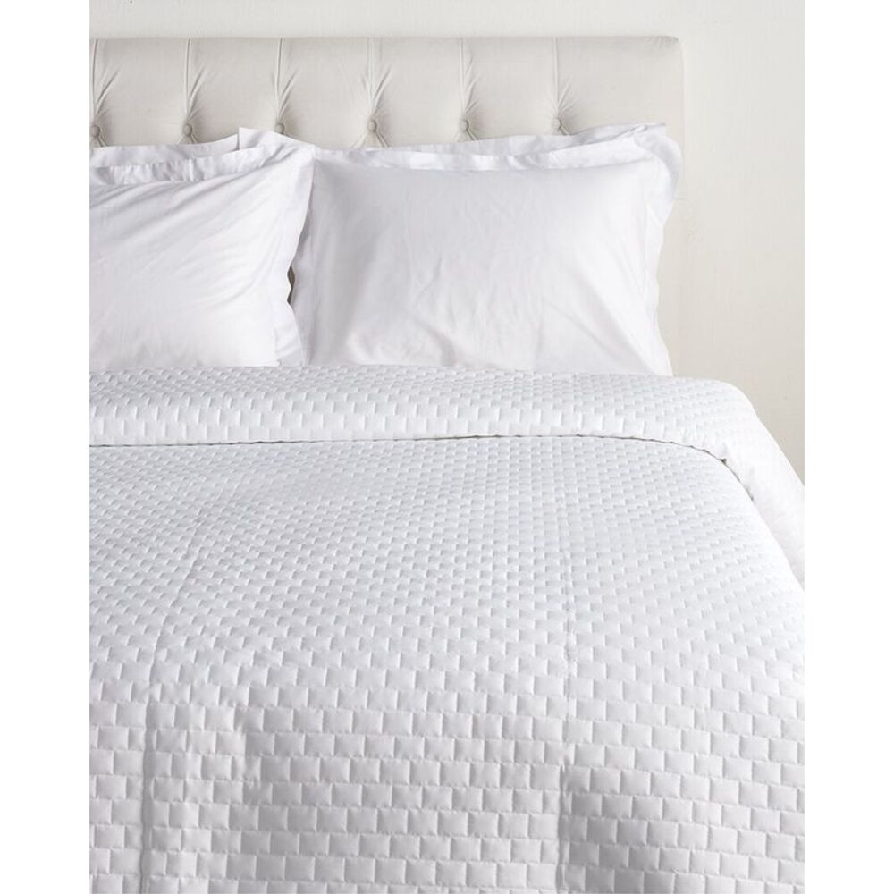Dea Italian Linens 300 Thread Count Vienna Cotton Sateen Quilt